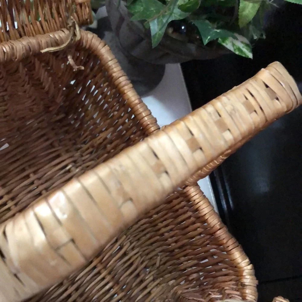 Vintage Wicker “Picnic Basket” Style Purse/Tote-9x7x5